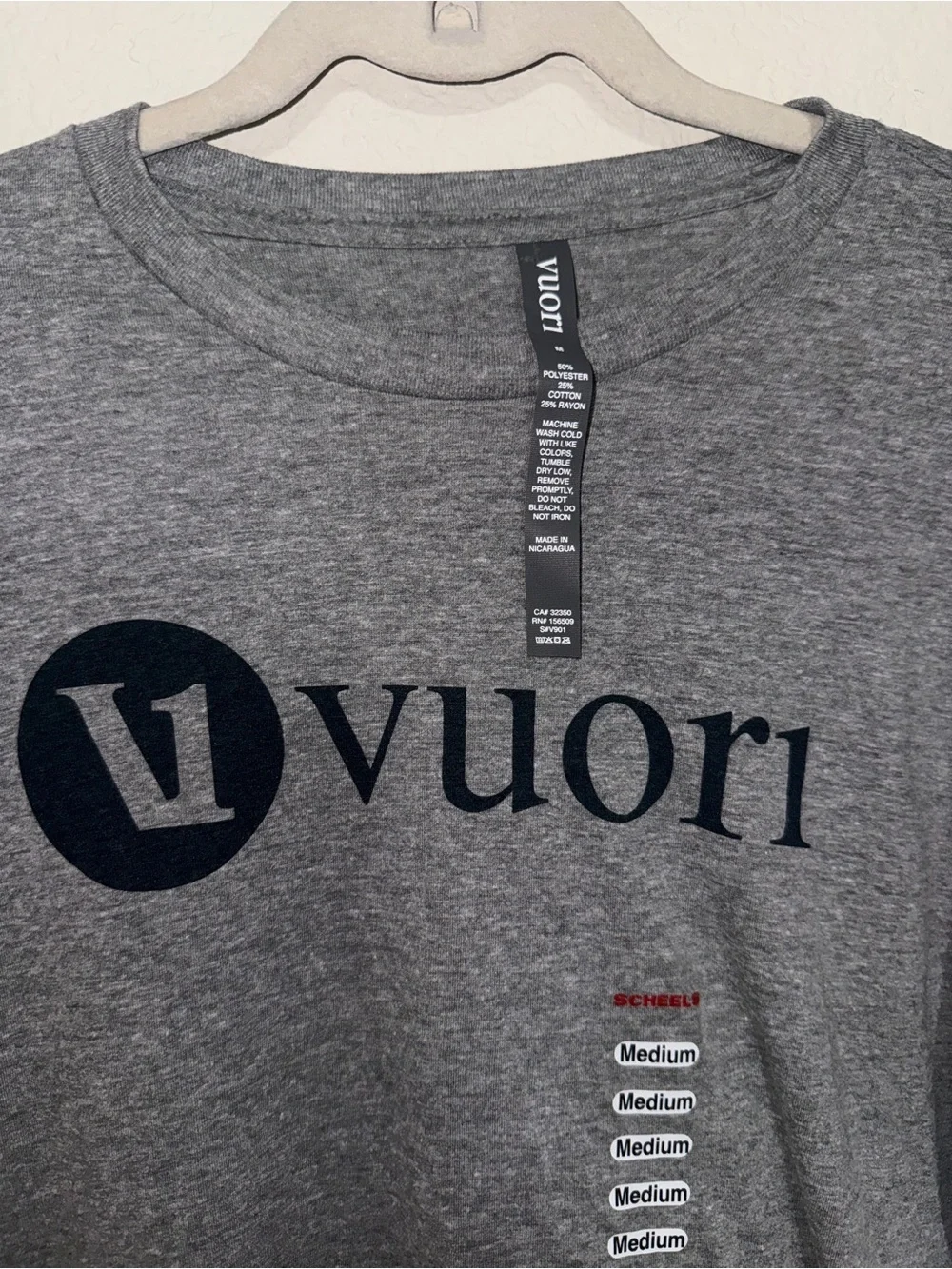 NWT Vuori Mens V1 Wordmark Logo Tee Heather Grey Indigo Tri-Blend Size M